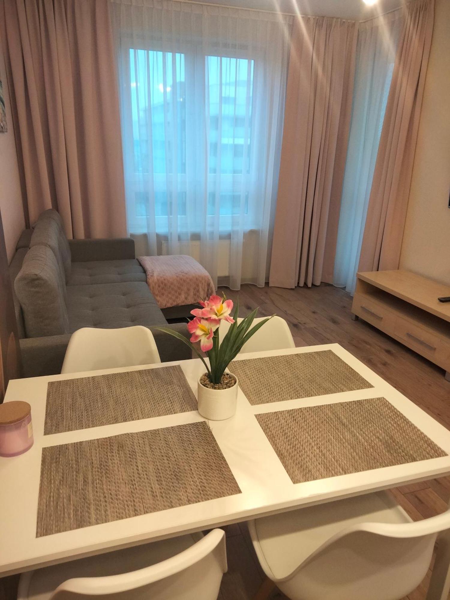 Prywatne W Przy Plazy Diva Apartment *